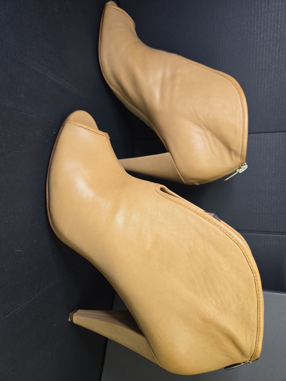 Vince Camuto Amber Peep Toe Booties in Camel/Tan Leather Size 11 - Picture 9 of 15